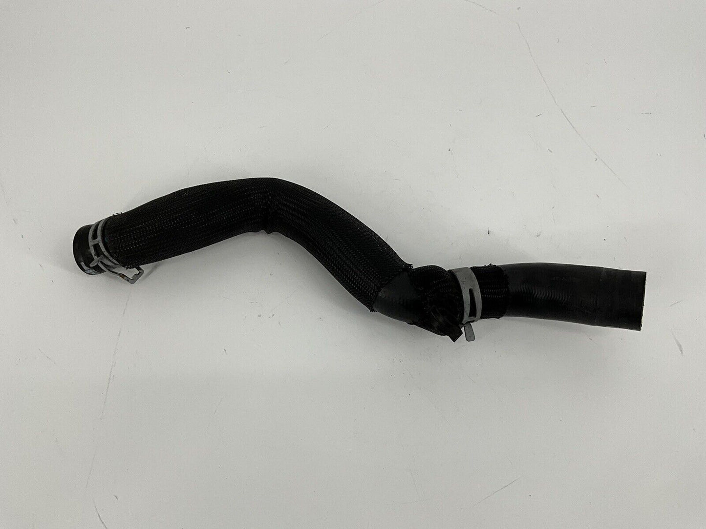 2018-2023 Chevrolet Traverse 3.6L Upper Radiator Hose OEM 84384387