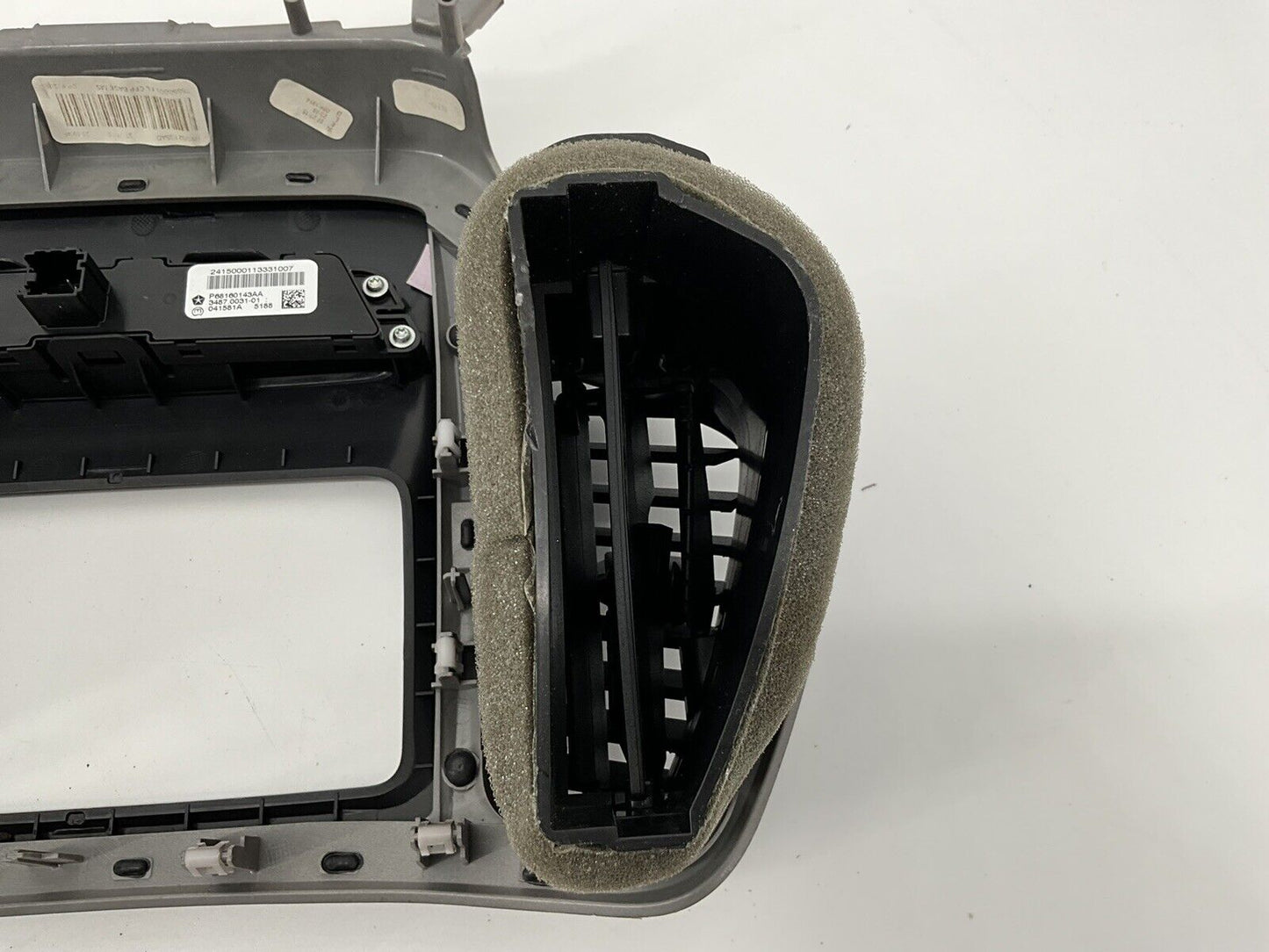 2015-2017 Chrysler 200 Center Dash Radio Bezel TRIM PANEL OEM 68160143AA