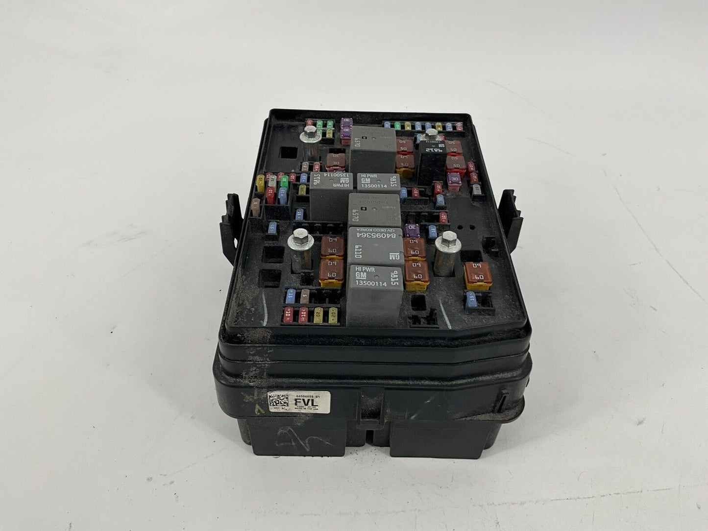 2020 Silverado 2500 Engine Fuse Box 84594609