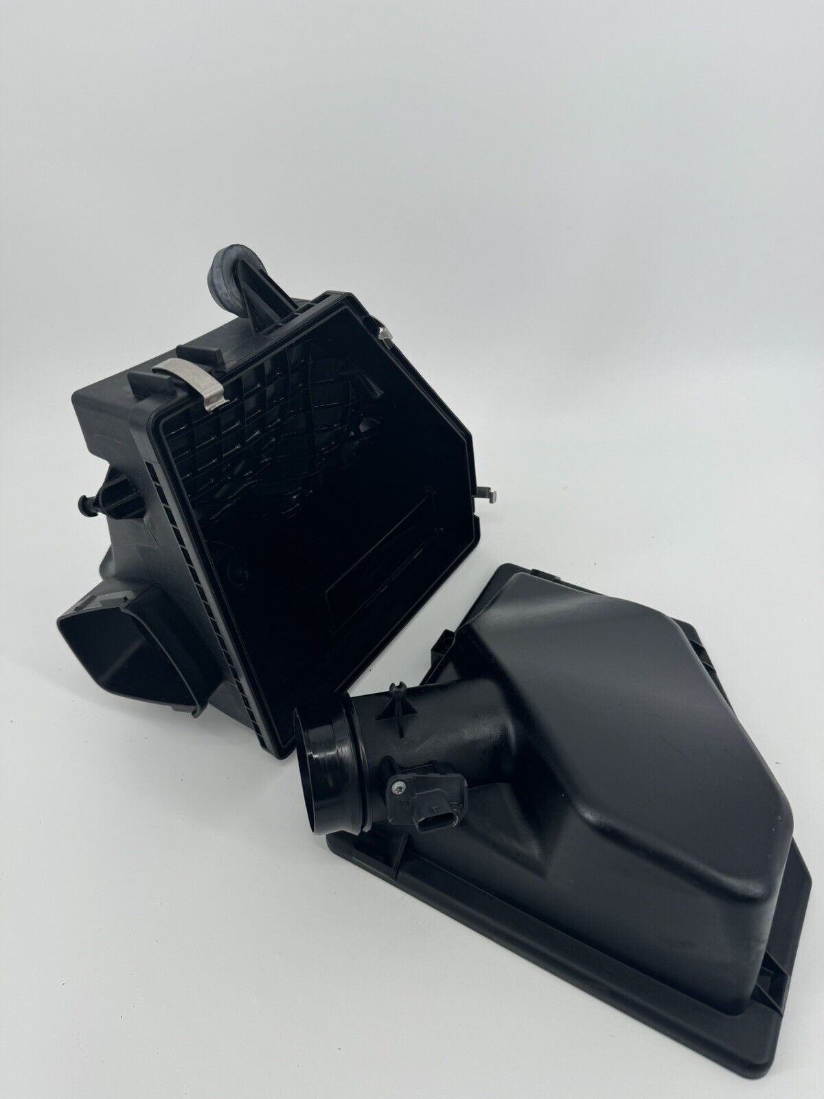 2012-2018 BMW f30 320 328 330 335 340 Engine AIR Filter Housing