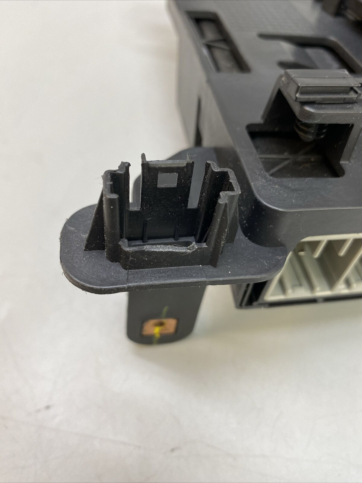 CHEVROLET CAMARO COUPE BODY CONTROL MODULE COMPUTER OEM