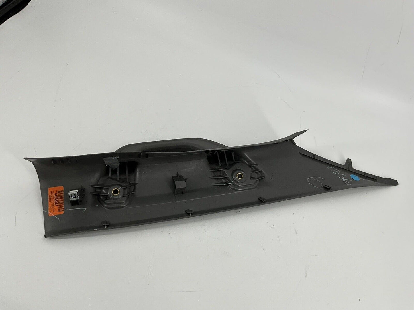 2020-2023 CHEVY SILVERADO 2500 HD WINDHSIELD LEFT DRIVER A PILLAR TRIM COVER OEM