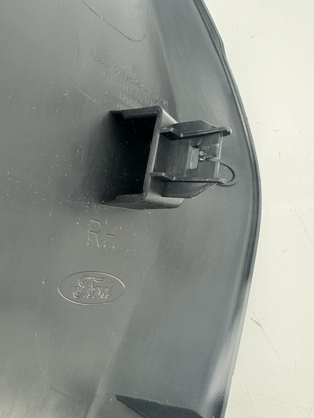 2020 - 2024 FORD ESCAPE FRONT RIGHT DASHBOARD END TRIM COVER OEM LJ6BS044C60AP