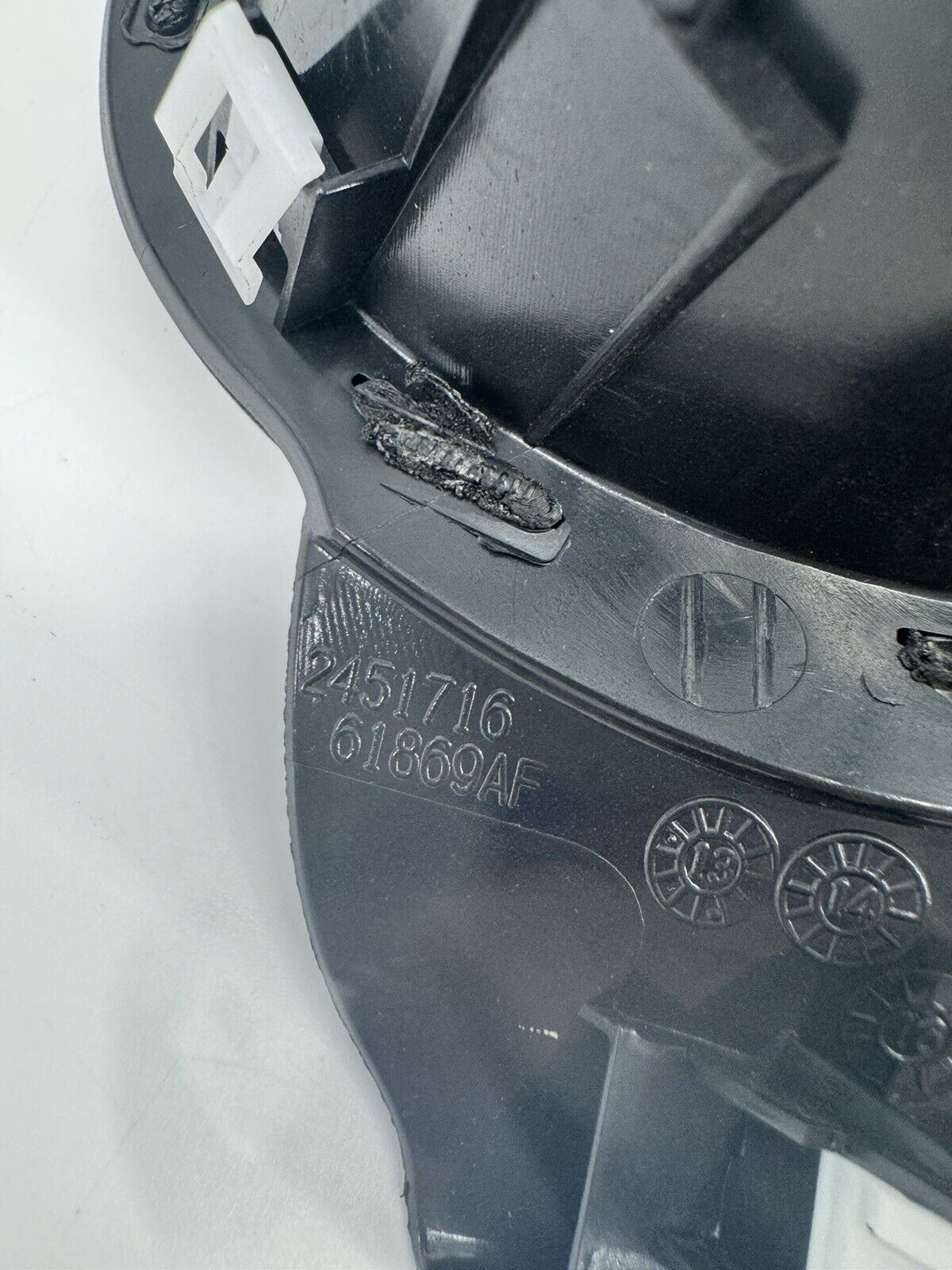 2014-2017 JEEP CHEROKEE Speedometer Cluster Trim OEM 2447848