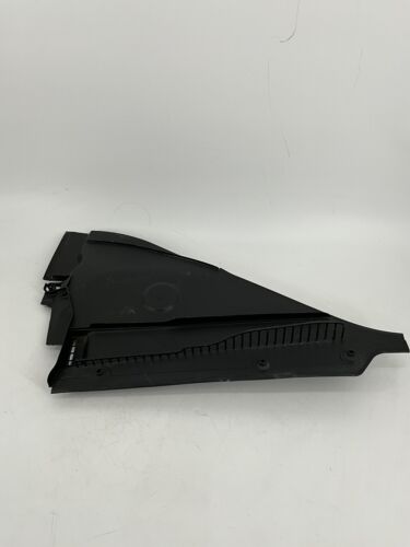 2012-2018 BMW Wiper Cowl Trim Cover 19074910