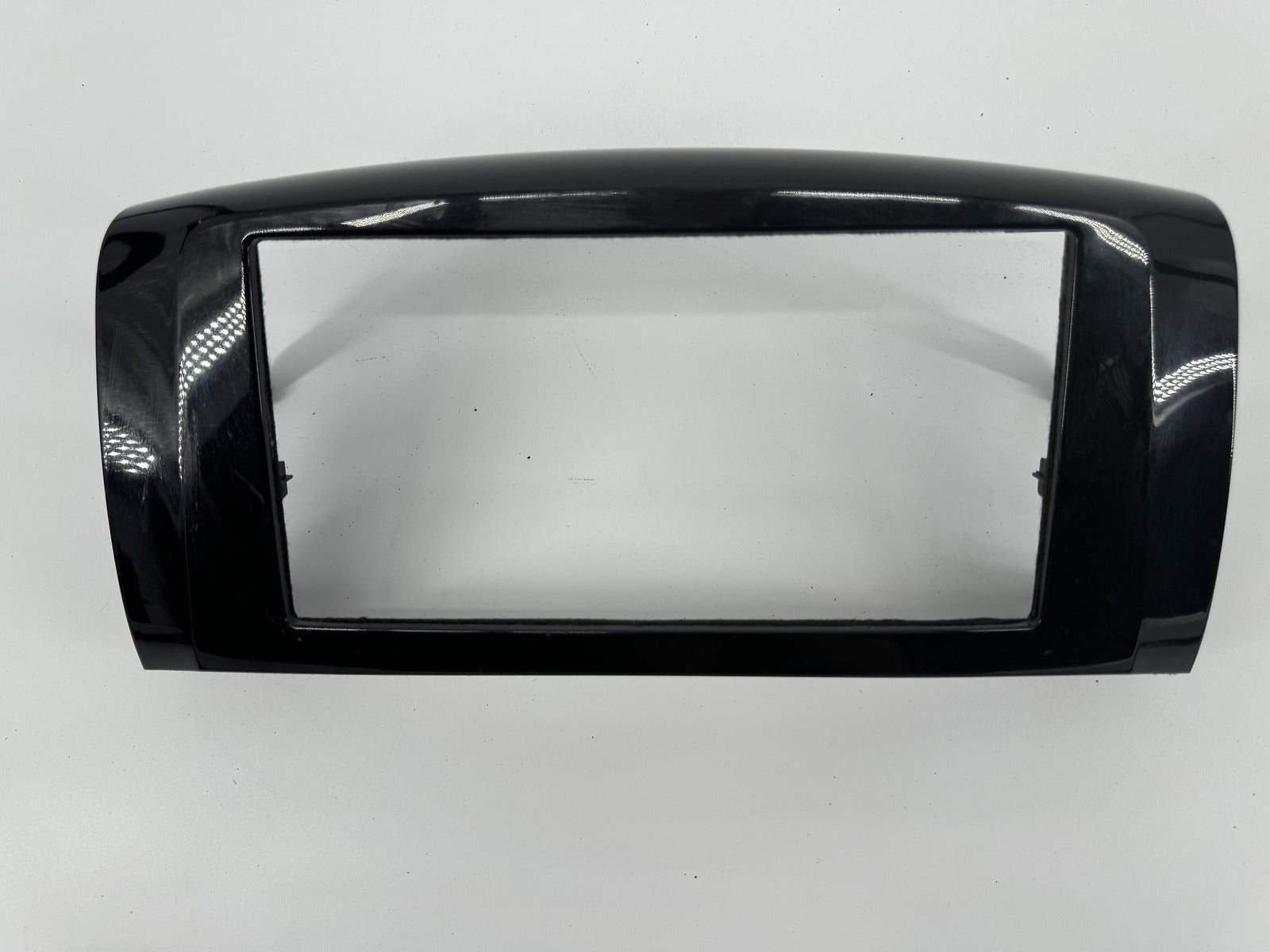 2018 Sentra Center Dash Radio Surround Trim Bezel OEM 682603YU0A