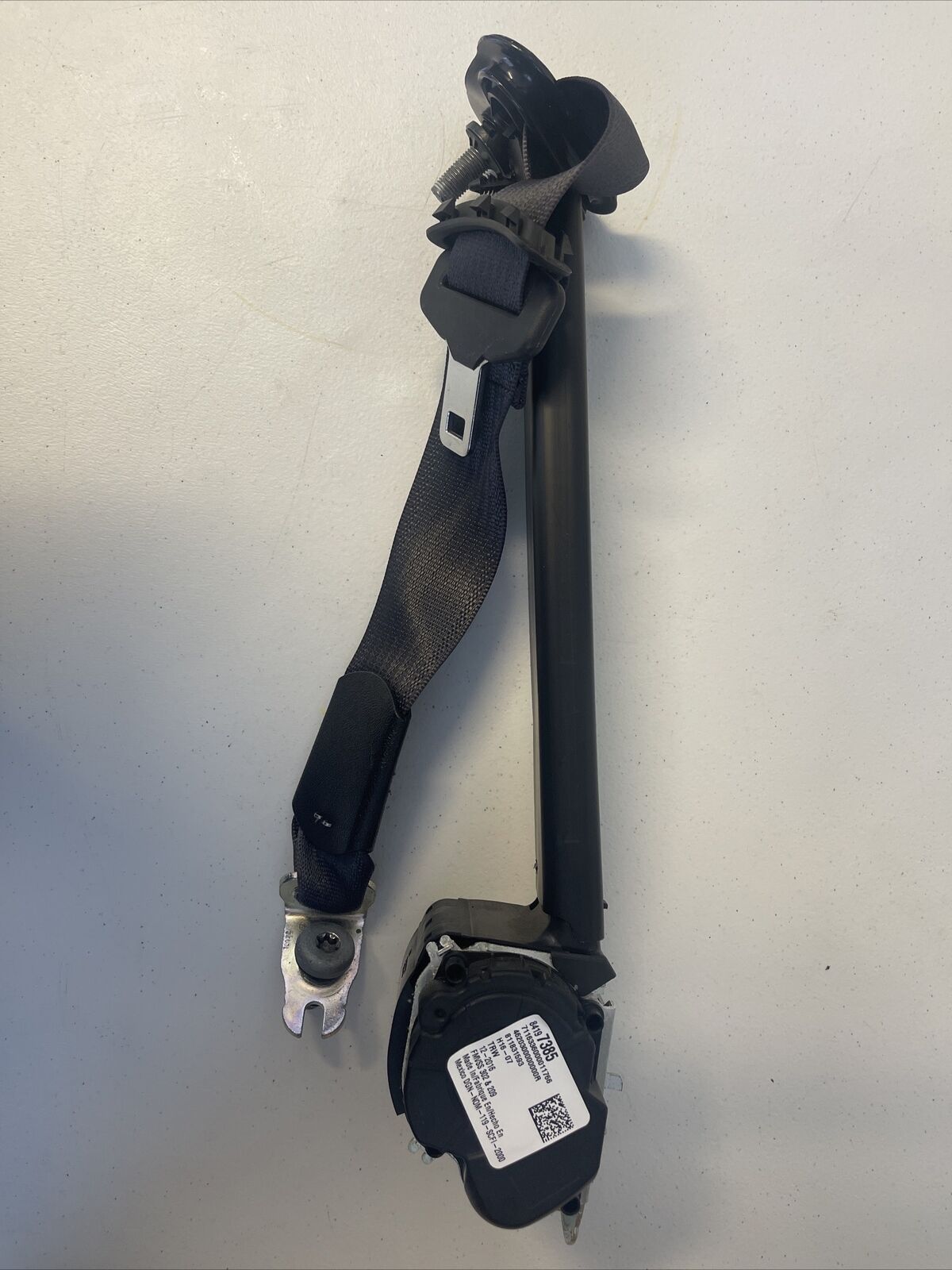 16-18 CAMARO CONVERTIBLE Seat Belt REAR RIGHT