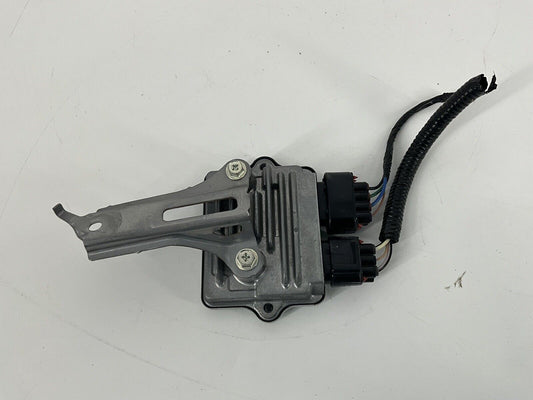 2018 - 2020 TOYOTA CAMRY 2.5L FUEL SENDING PUMP CONTROL MODULE OEM 8957106010