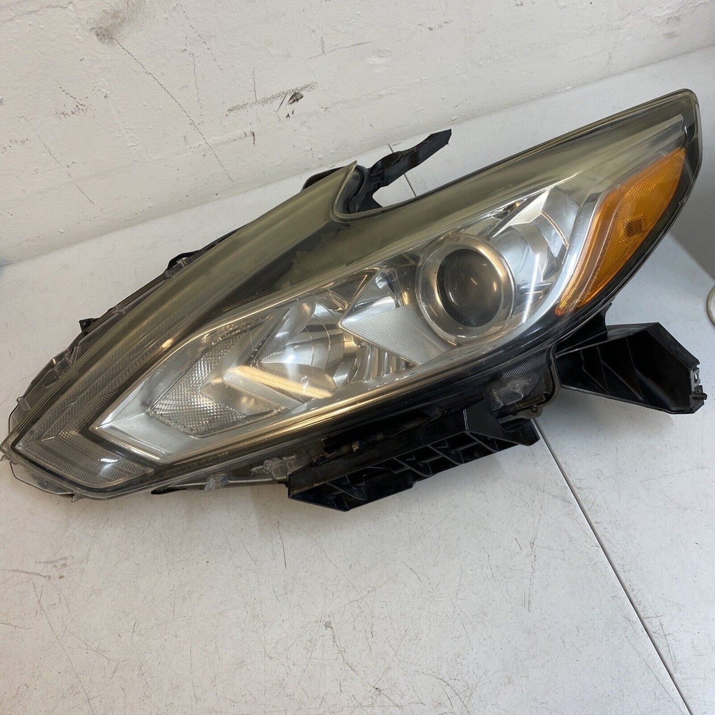 NISSAN ALTIMA HEADLIGHT LEFT DRIVER LED HALOGEN 949820 2016 2017 2018 OEM