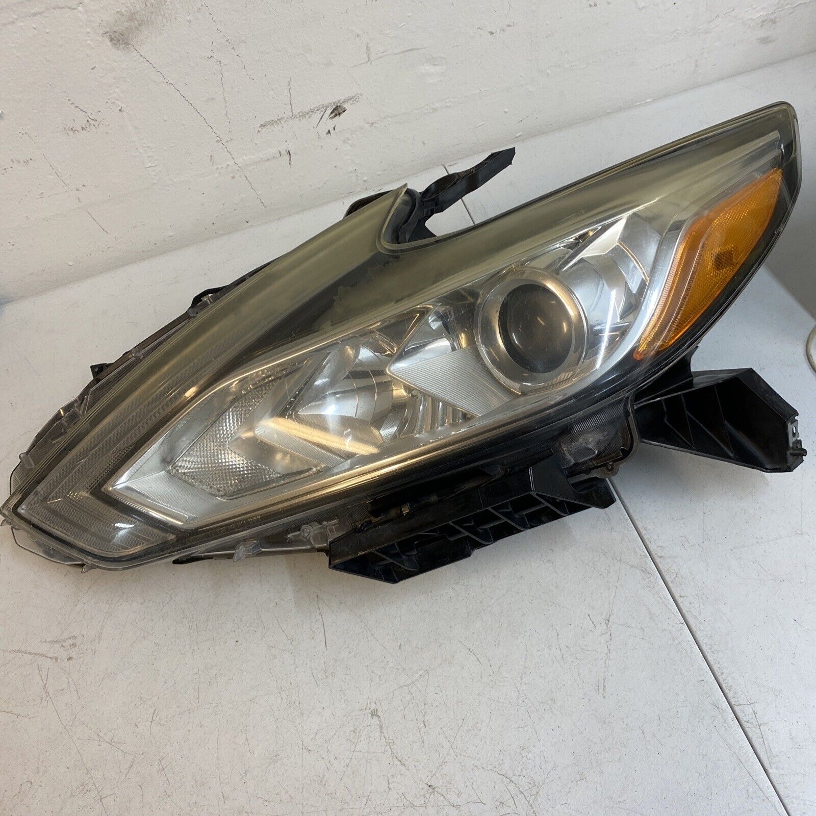 NISSAN ALTIMA HEADLIGHT LEFT DRIVER LED HALOGEN 949820 2016 2017 2018 OEM