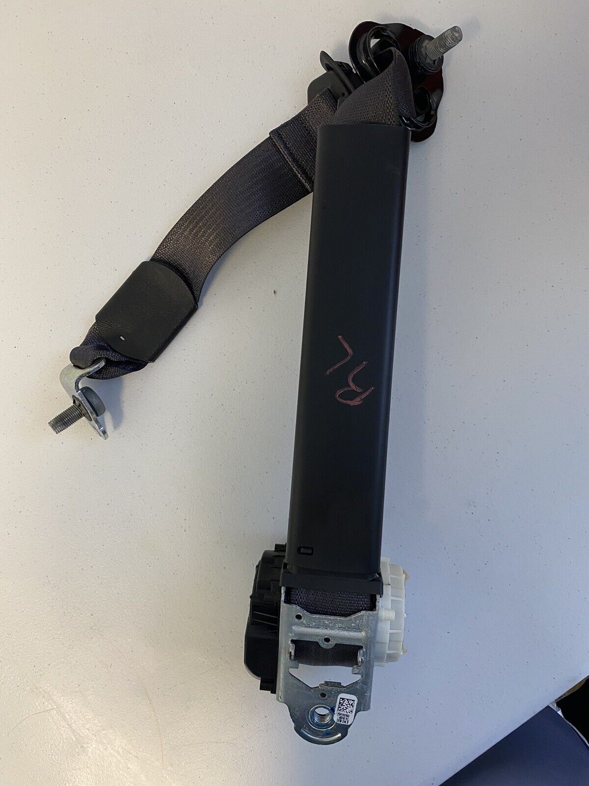 16-18 CAMARO CONVERTIBLE Seat Belt REAR Left