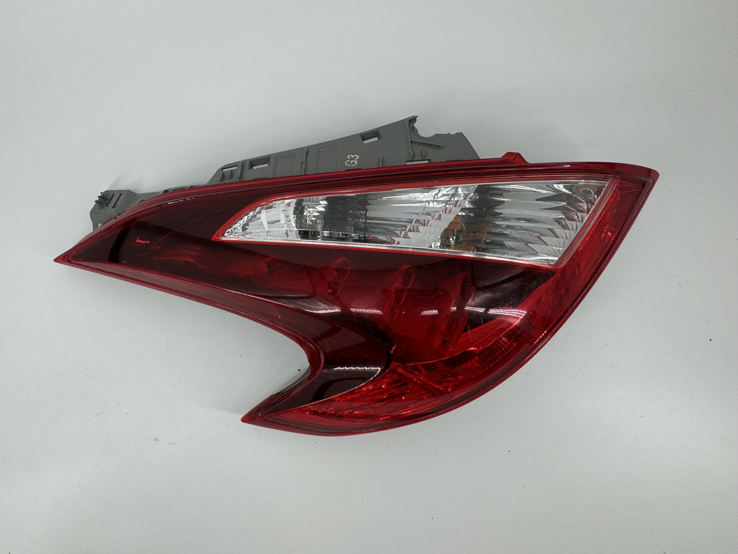 Left LED OEM NISSAN 370z 09-17 Tail Light 22063054