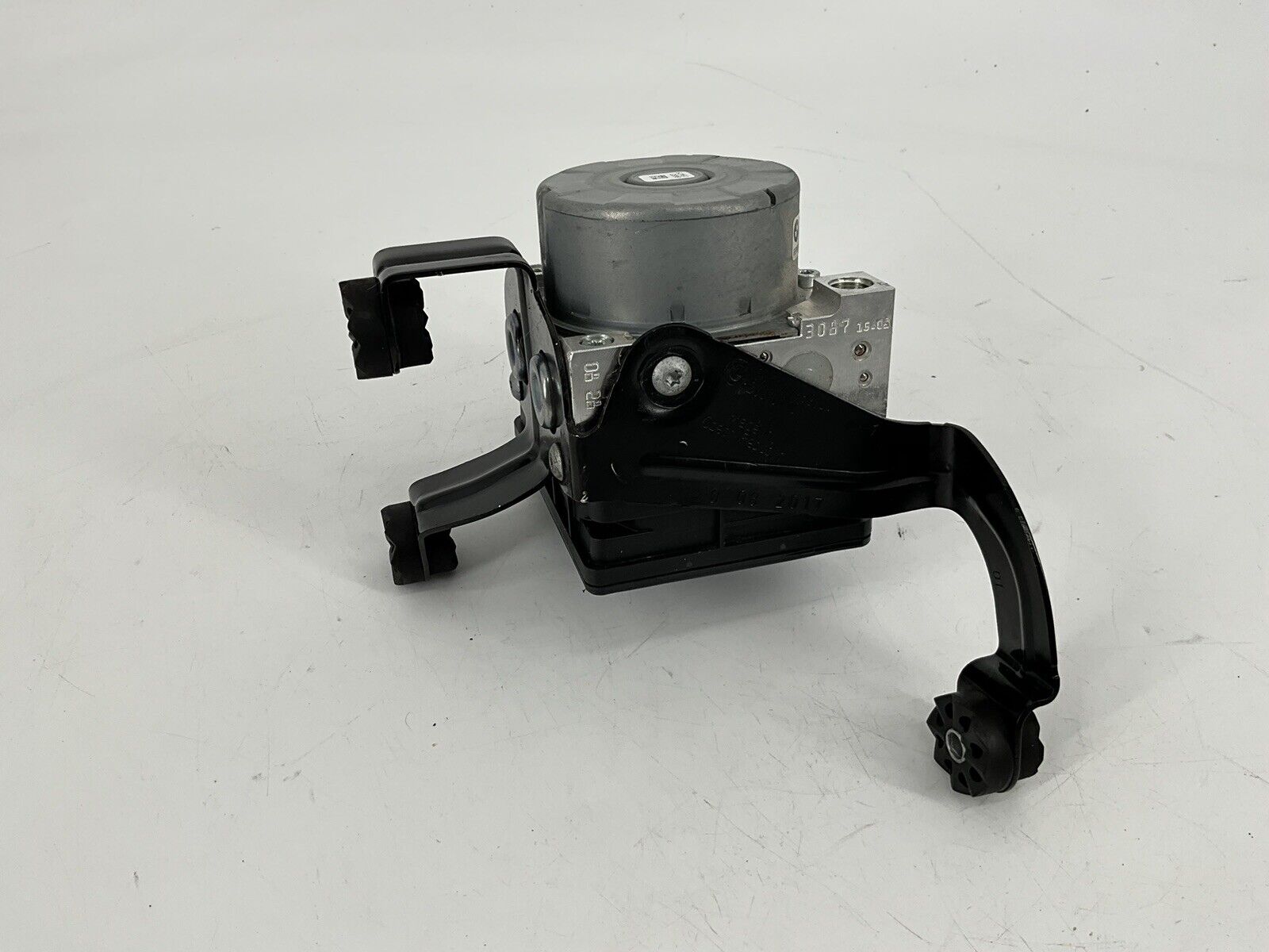 OEM BMW F22 F30 F32 ABS Brake Pump Anti Lock DSC 6887510