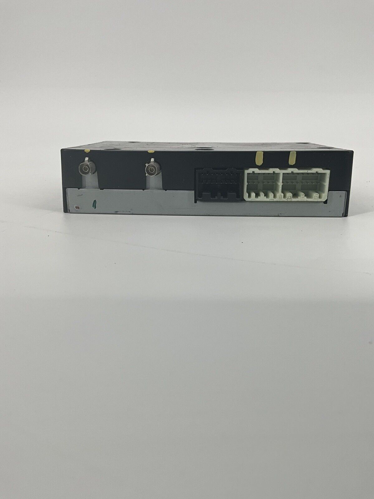 16 Gmc OEM COMMUNICATION CONTROL MODULE 84022585