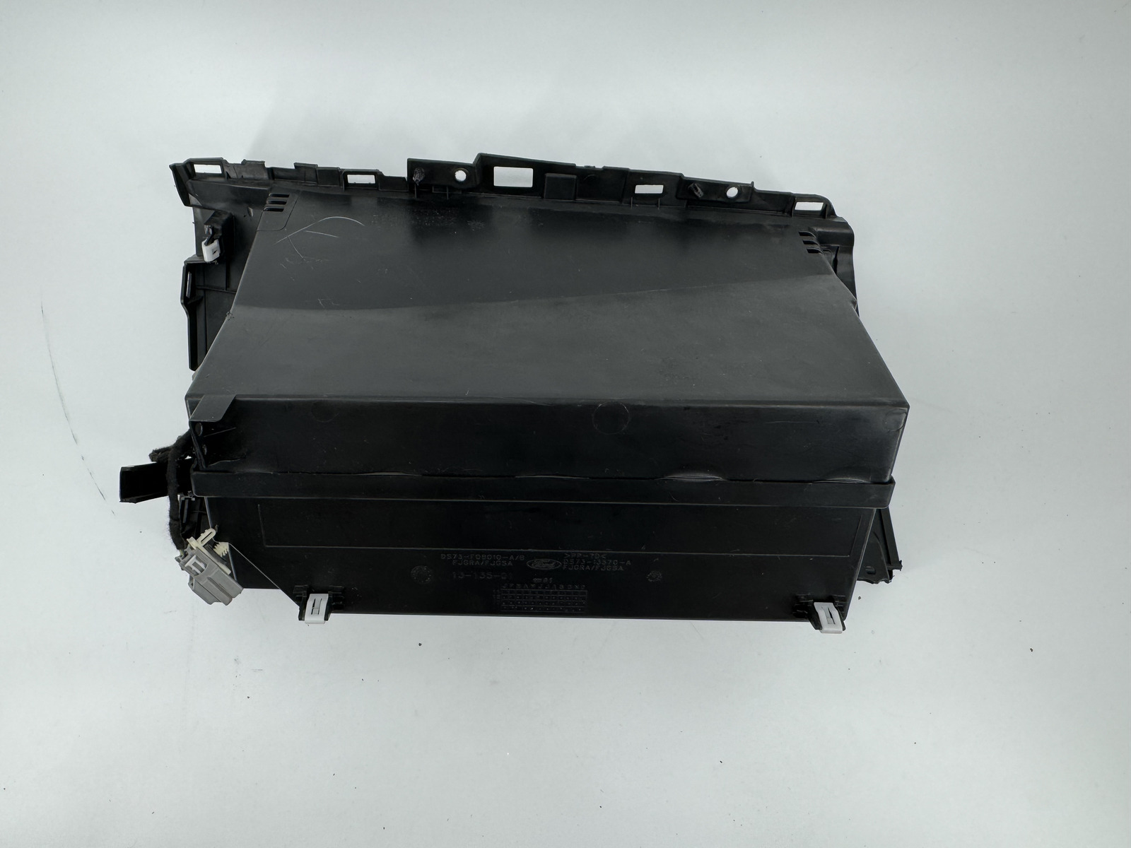 13-19 FORD FUSION Glove Box With owner's manual DS73F06010AB