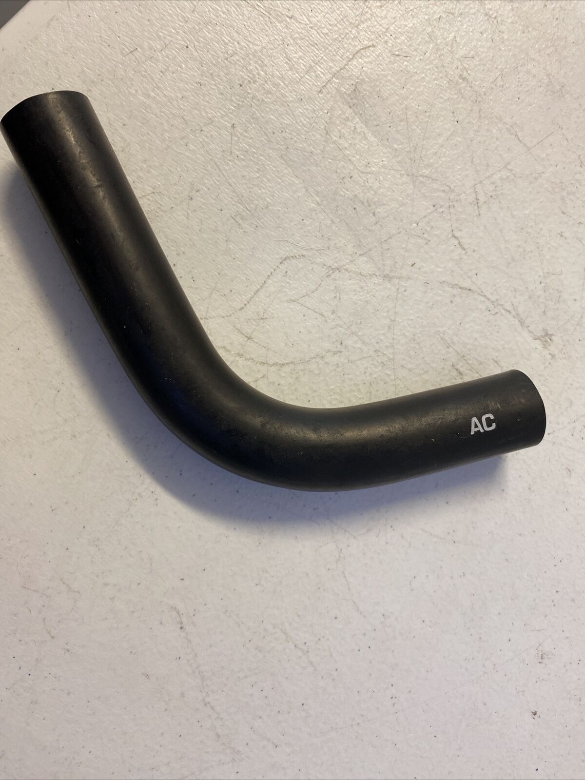 OE Dodge Challenger 2017 SRT Sctat Pack 6.4L V8 Air Filter Box Hose 05038439AC