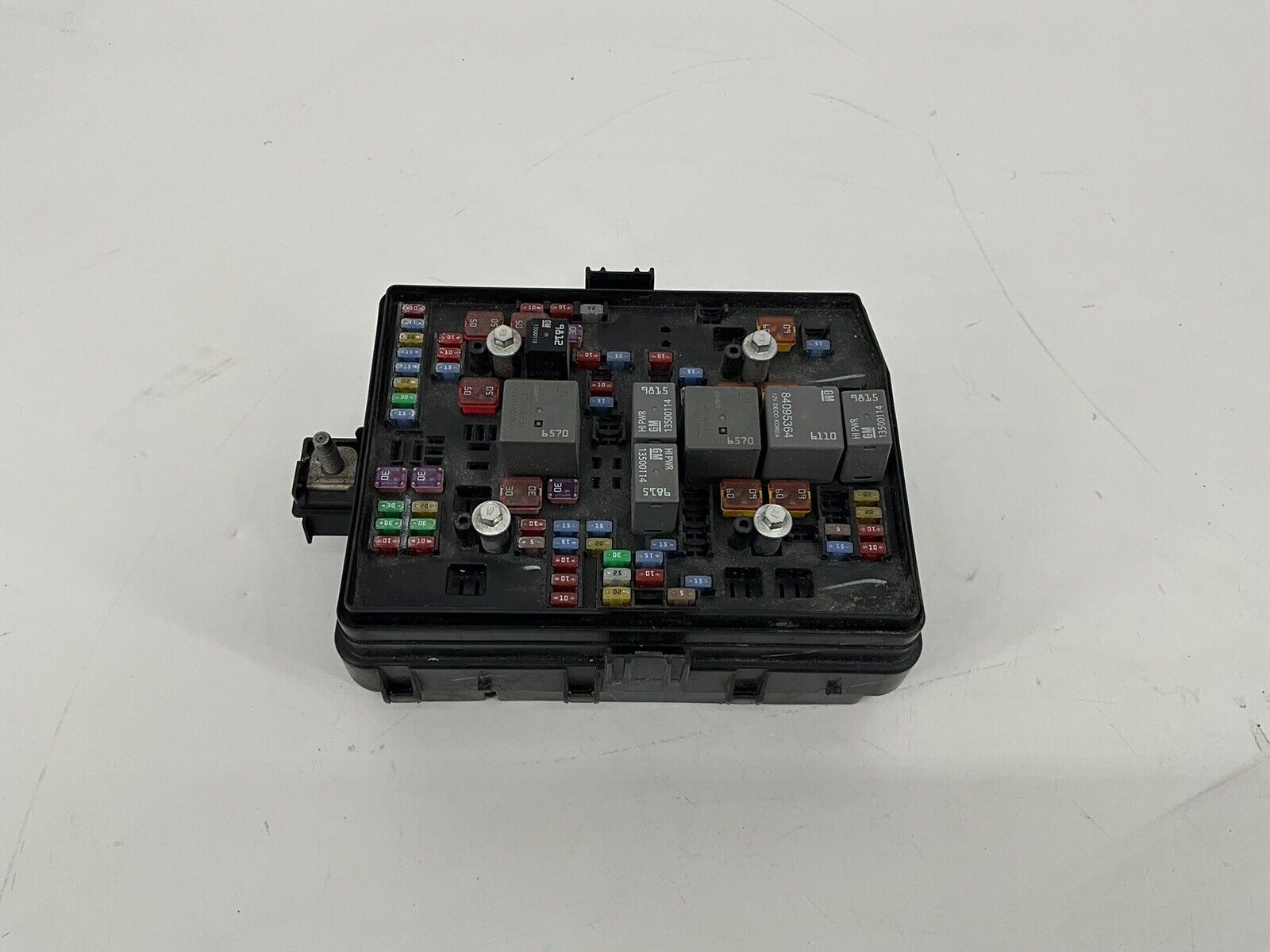 2020 Silverado 2500 Engine Fuse Box 84594609
