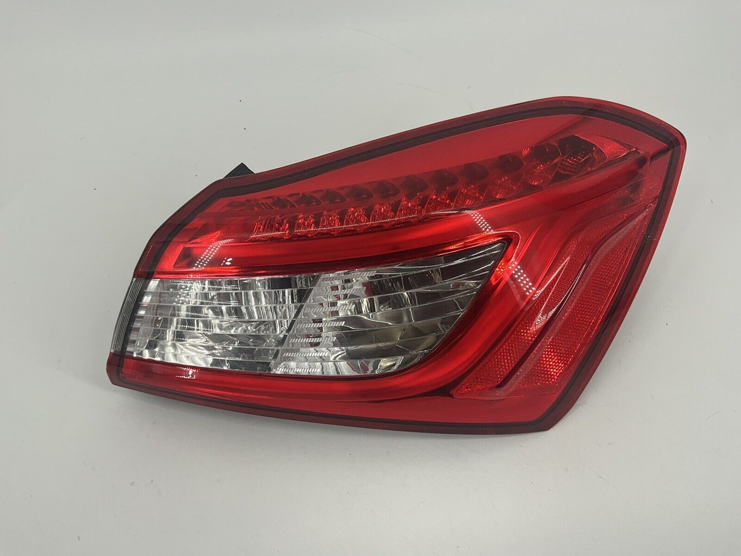 MASERATI GHIBLI TAIL LIGHT RIGHT PASSENGER 2014 15 16 17 2018 LED OEM 6700084810